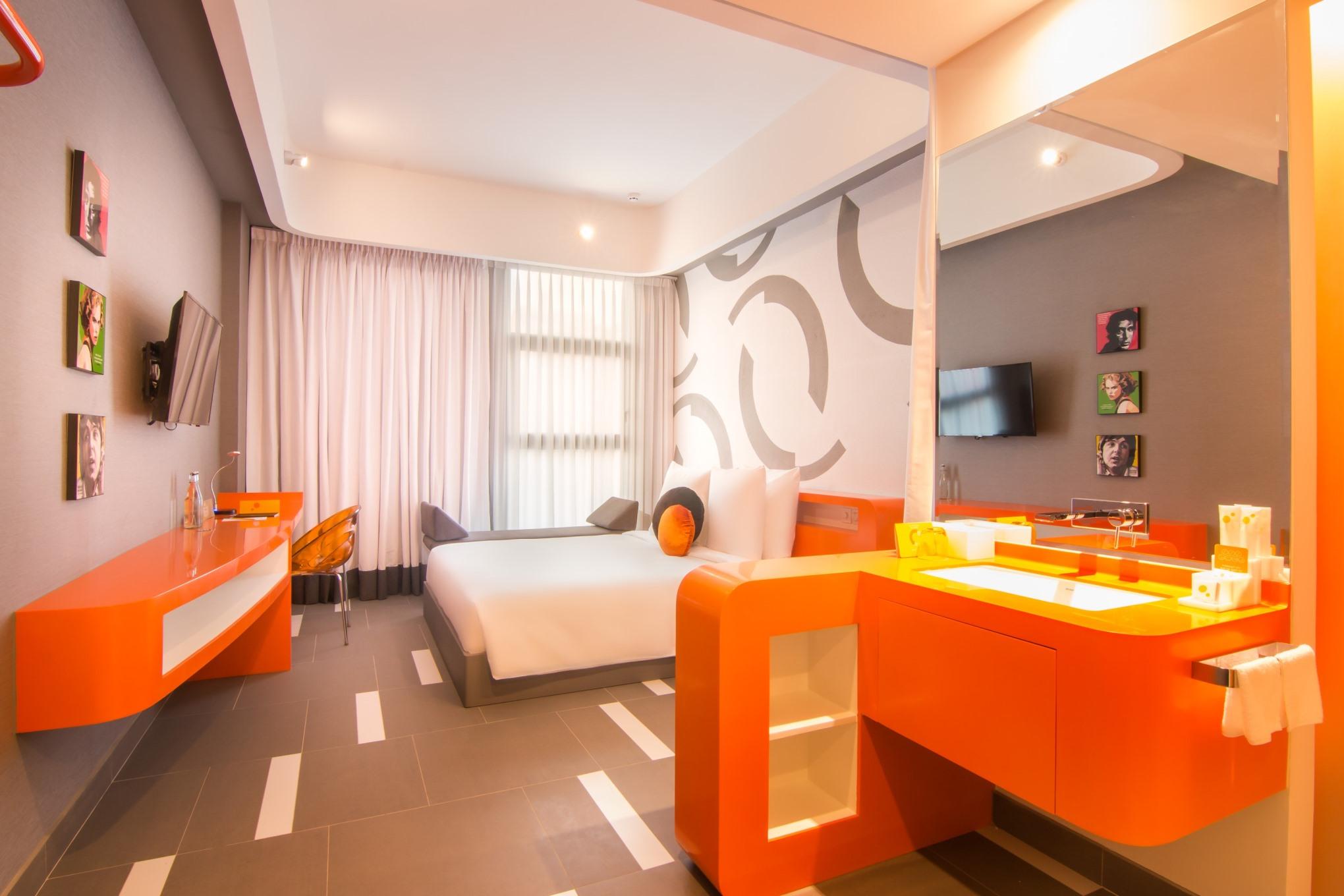 Sun & Moon, Urban Hotel 4*