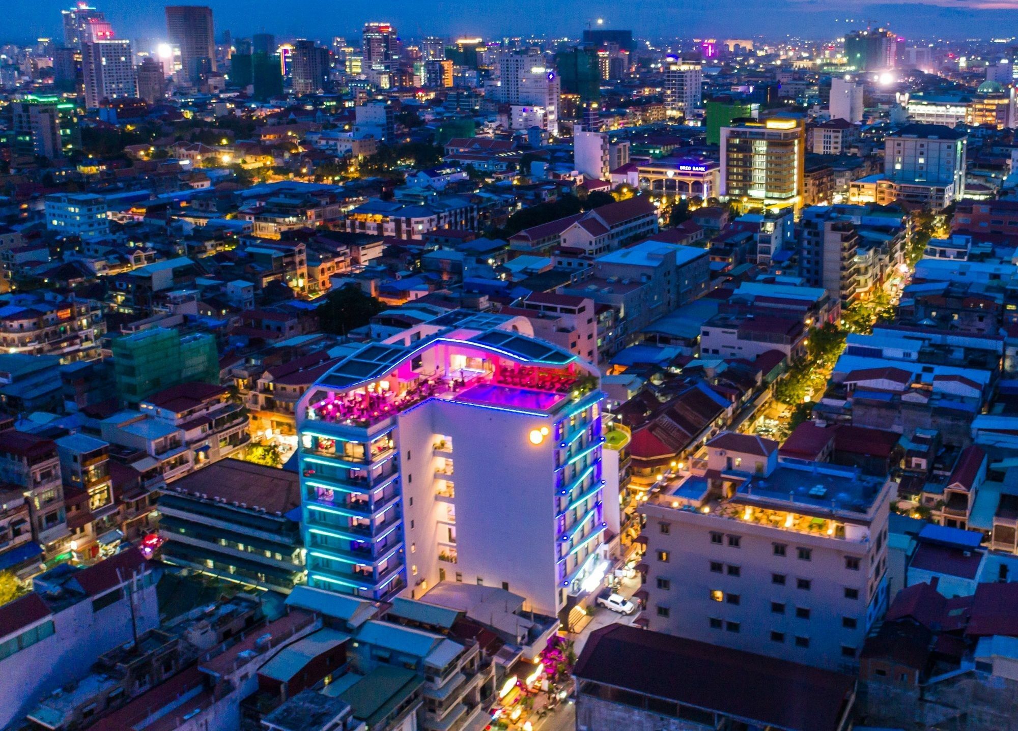 Hotel Sun & Moon, Urban 4*